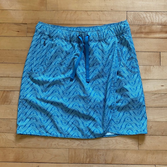 CLEARANCE RARE LIKE NEW Patagonia Teal Pattern Skirt Skort